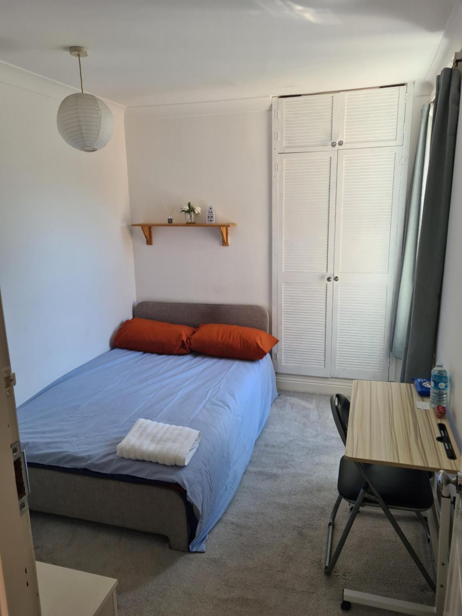 A Private & Beautiful Bedroom With Shared Bathroom In The Heart Of Bournemouth Exterior foto
