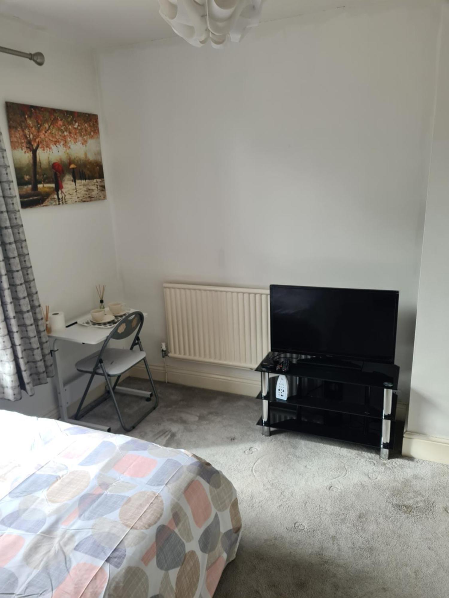 A Private & Beautiful Bedroom With Shared Bathroom In The Heart Of Bournemouth Exterior foto